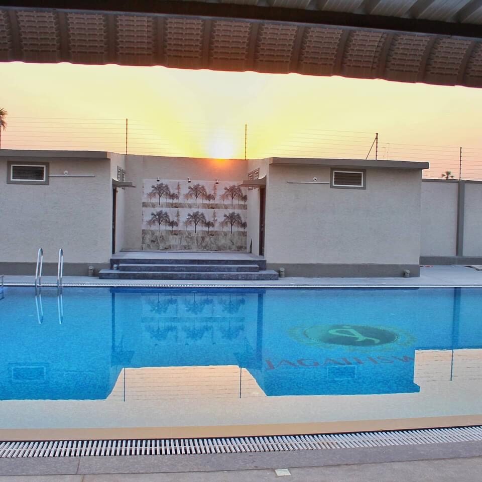 Heated Luxury Pool